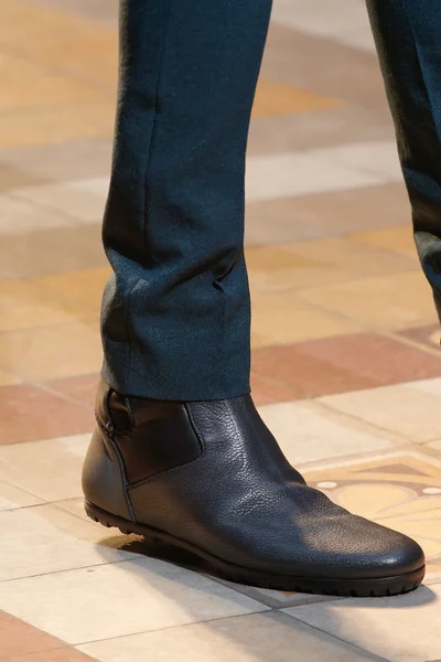 Look 76